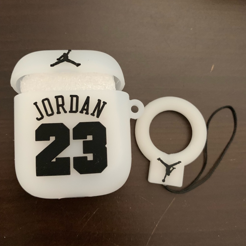 Apple AirPods CASE only Jordan 23